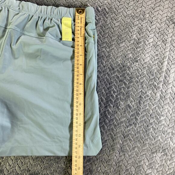 Fabletics Shorts Mens Medium Green Fundamental 5’’Lined Stretch Athletic Workout - Picture 8 of 9